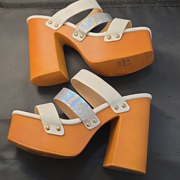 BRAND NEW KAYLEEN BY LOS ANGELES THREE STRAPS  BLOCK -HEEL SQUARE TOE SANDAL - Picture 7 of 15